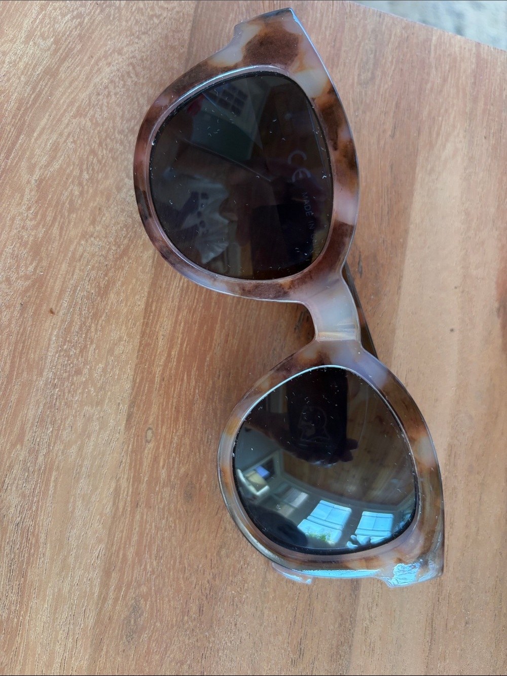 Tortoiseshell Cat-Eye Sunglasses - Brown